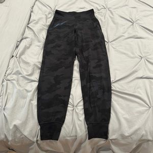 lululemon camo joggers